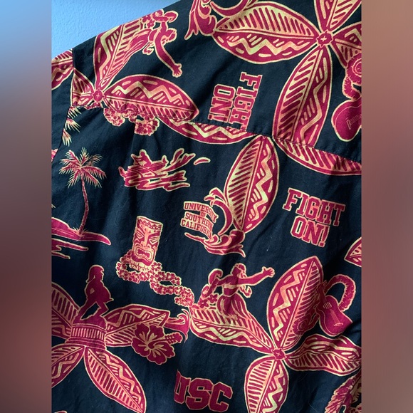 USC Heritage College Hawaiian Shirt - Picture 5 of 8
